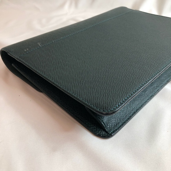 Louis Vuitton Green Taiga Clutch Pochette Sku#83917 - Picture 3 of 10